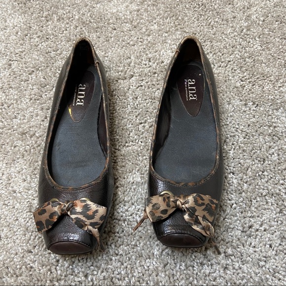 a.n.a Shoes - A.N.A. Women’s brown faux leather flats Sz 6.5